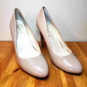 Jessica Simpson Cream High-Heeled Pumps
